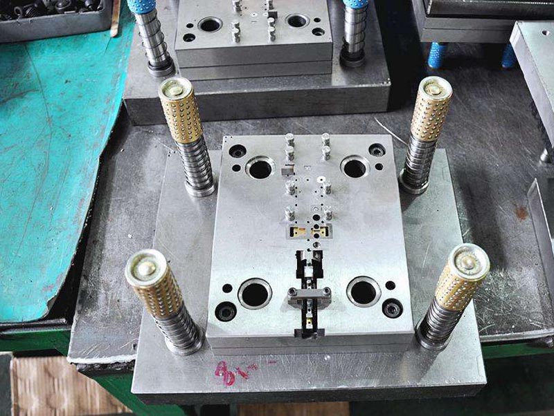 梧州模具制造-01